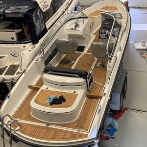 XO 240 RS med MerCruiser 350MAG DTS 300hk från 2014