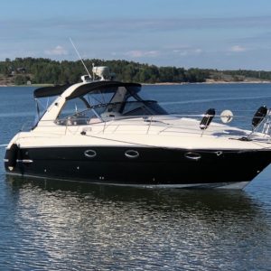 Bavaria 32 Sport med Volvo Penta KAD32 170hk*2 från 2004