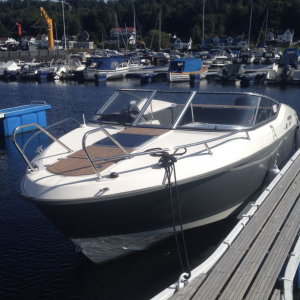 Uttern D62 med Mercury Verado 150hk från 2012