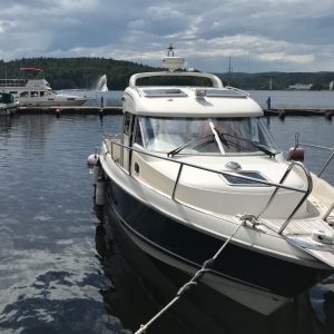 Aquador 28C med Volvo Penta KAD 300hk från 2005