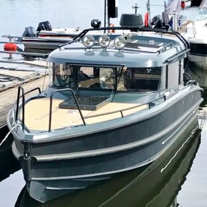 XO 270 RS Cabin OB med 2 * Evinrude E-TEC från 2017