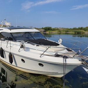 Grandezza 33 OC med Volvo Penta D6 370hk från 2015