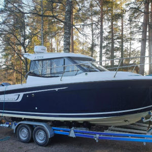 Jeanneau Merry Fisher 695 HB med Yamaha 150 hk från 2015