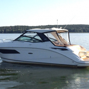 Sea Ray Sundancer 320 med 2 x MerCruiser 300hk från 2018