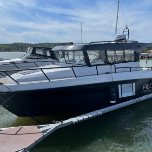 Finnmaster Pilot 8 med Yamaha 2x 200hk från 2021