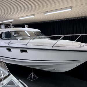 Aquador 27 HT med Mercruiser 270 HK från 2019