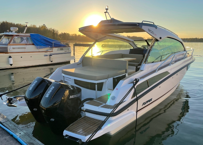 Flipper 900ST med 2 x Mercury 225 hk från 2020, Uttagen 2021