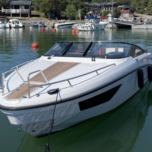 Grandezza 25 S med MerCruiser 350 hk från 2017