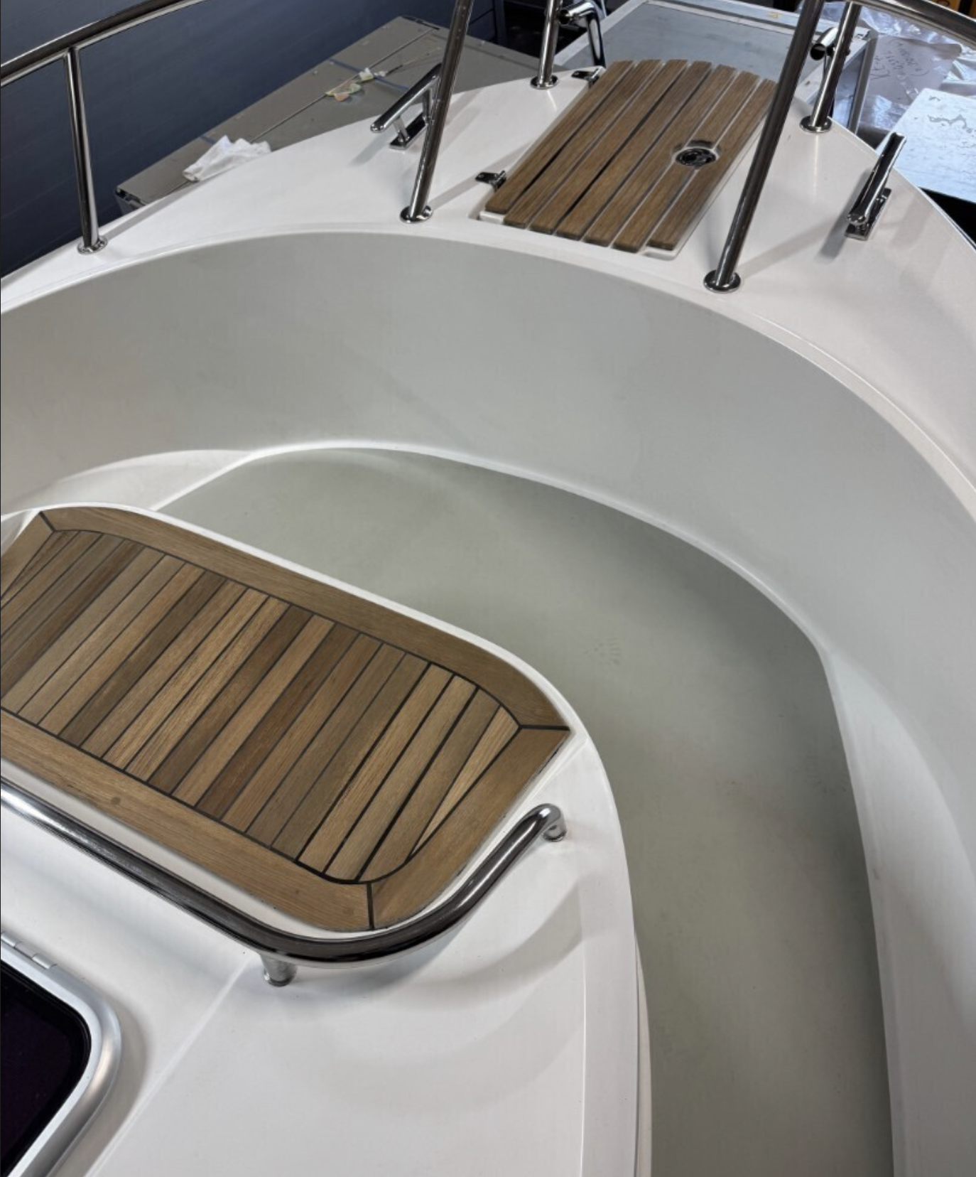 Minor Offshore 28 med Volvo Penta 330 hk från 2011 / 6 851 kr/mån - Bild 11