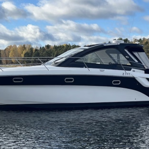 Bavaria 34 Sport HT med 2 x Volvo Penta 220hk från 2012 / Påväg in!