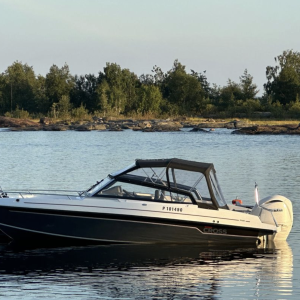 Yamarin Cross 75 BR med Yamaha 300 HK från 2022 / Få timmar! / 5 032 kr/mån