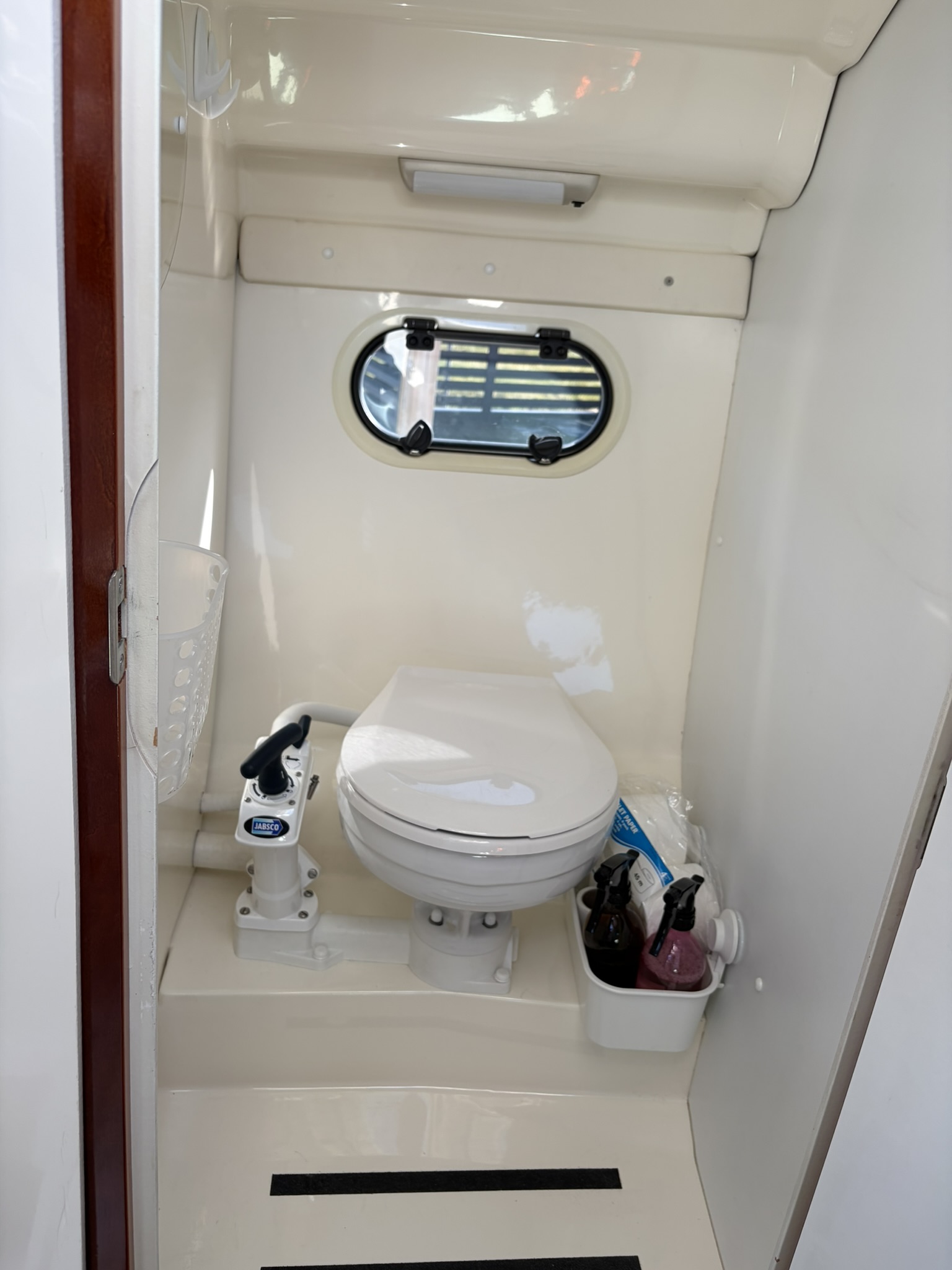 Aquador 23 HT med Volvo Penta 170 hk från 2005 / 3 473 kr/mån - Bild 5
