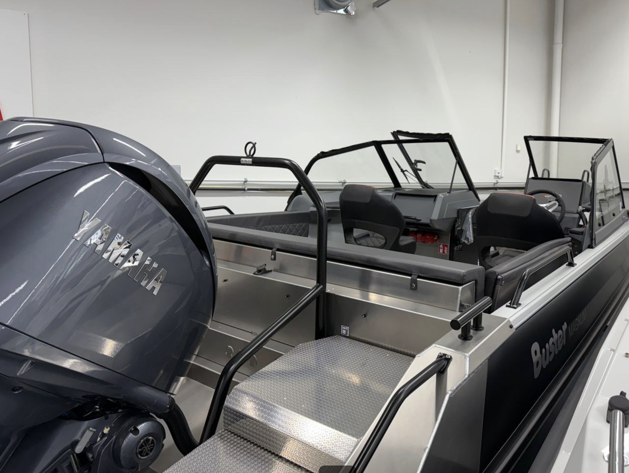 Buster Magnum Premium Edition med Yamaha 250 HK från 2026 / Demobåt! - Bild 15