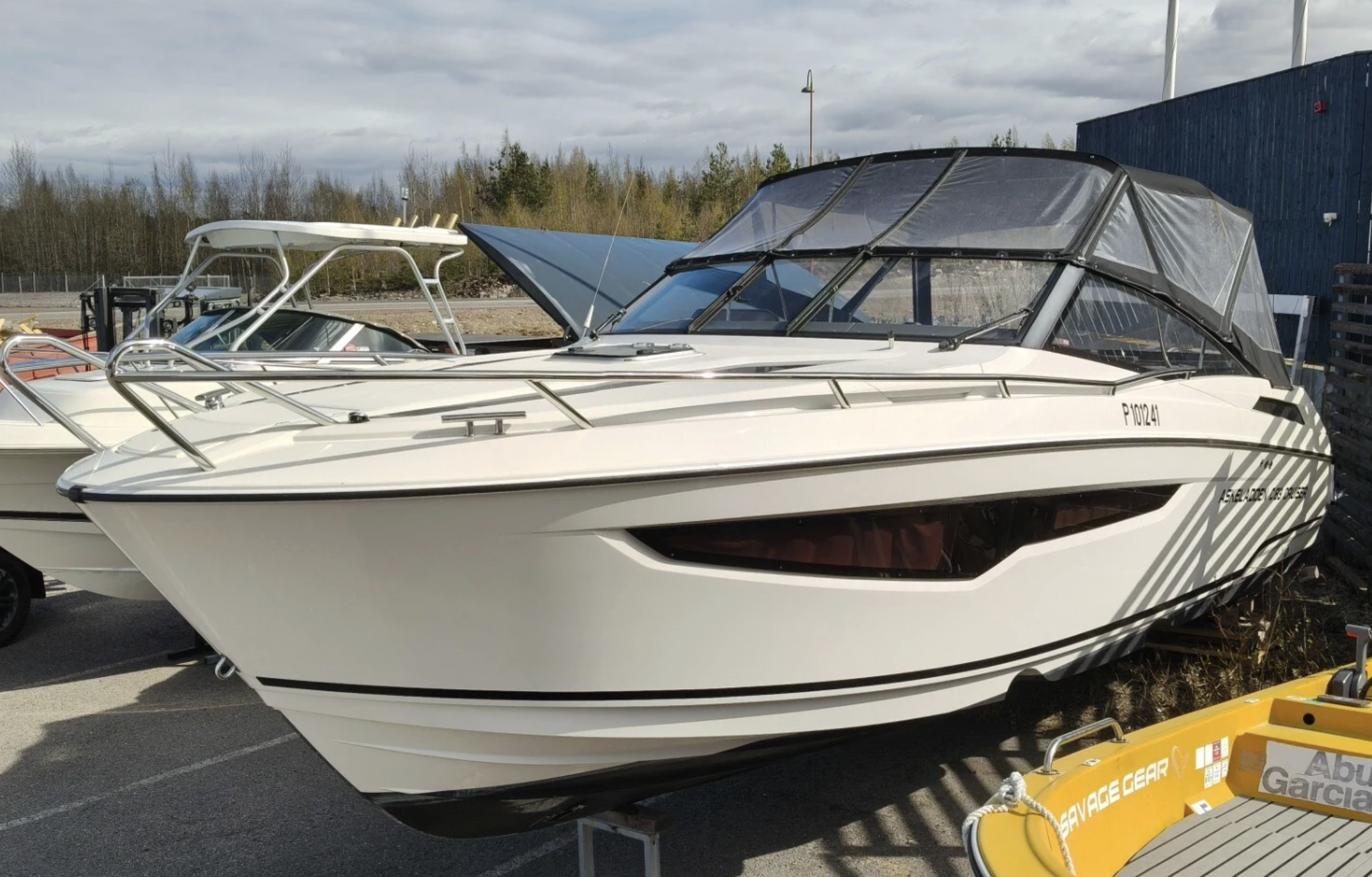Askeladden C83 Cruiser med Mercury 300 HK från 2022 / 8 084 kr/mån