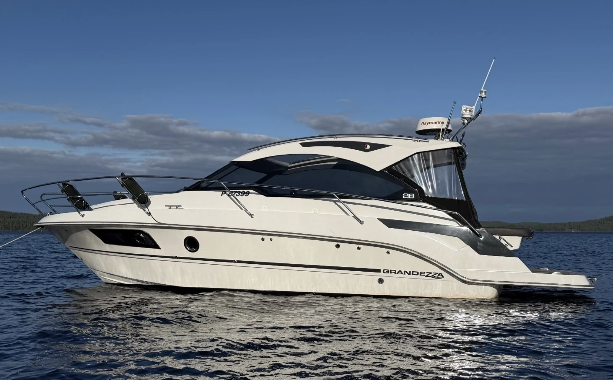 Grandezza 28 OC med Volvo Penta 270HK från 2021 / 9 347 kr/mån - Bild 7