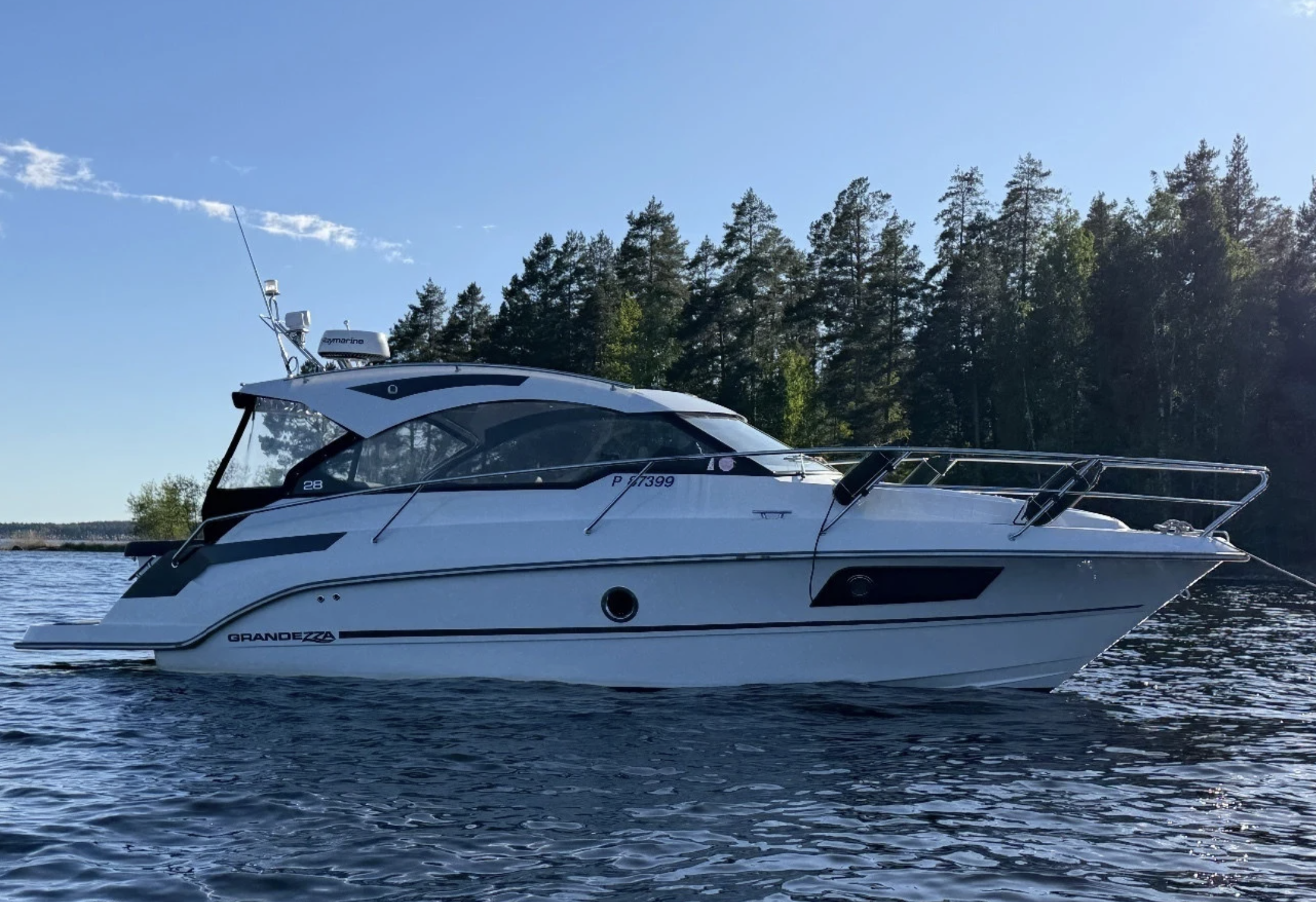Grandezza 28 OC med Volvo Penta 270HK från 2021 / 9 347 kr/mån - Bild 4
