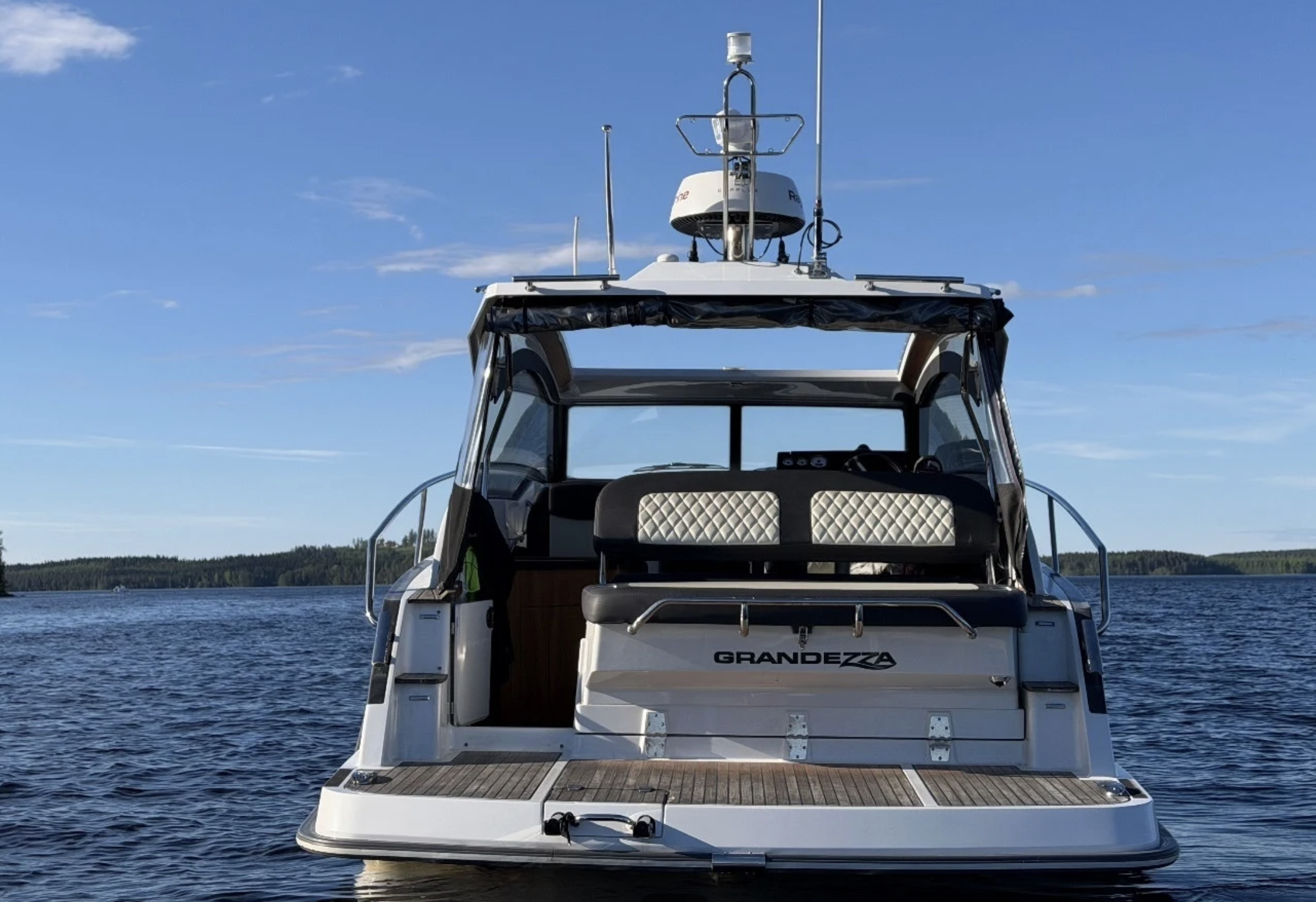 Grandezza 28 OC med Volvo Penta 270HK från 2021 / 9 347 kr/mån - Bild 5