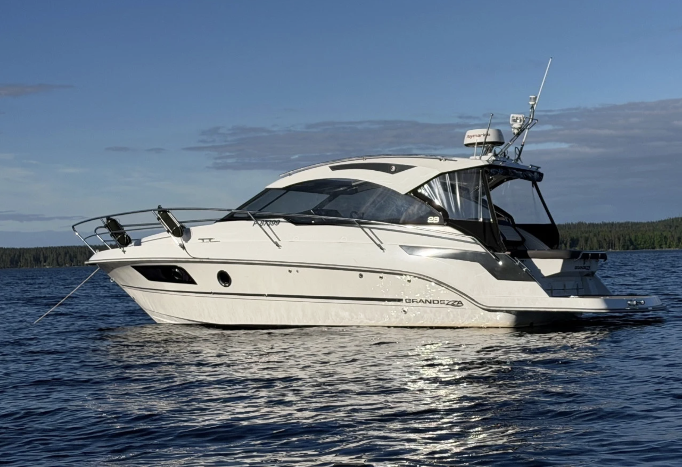 Grandezza 28 OC med Volvo Penta 270HK från 2021 / 9 347 kr/mån - Bild 6