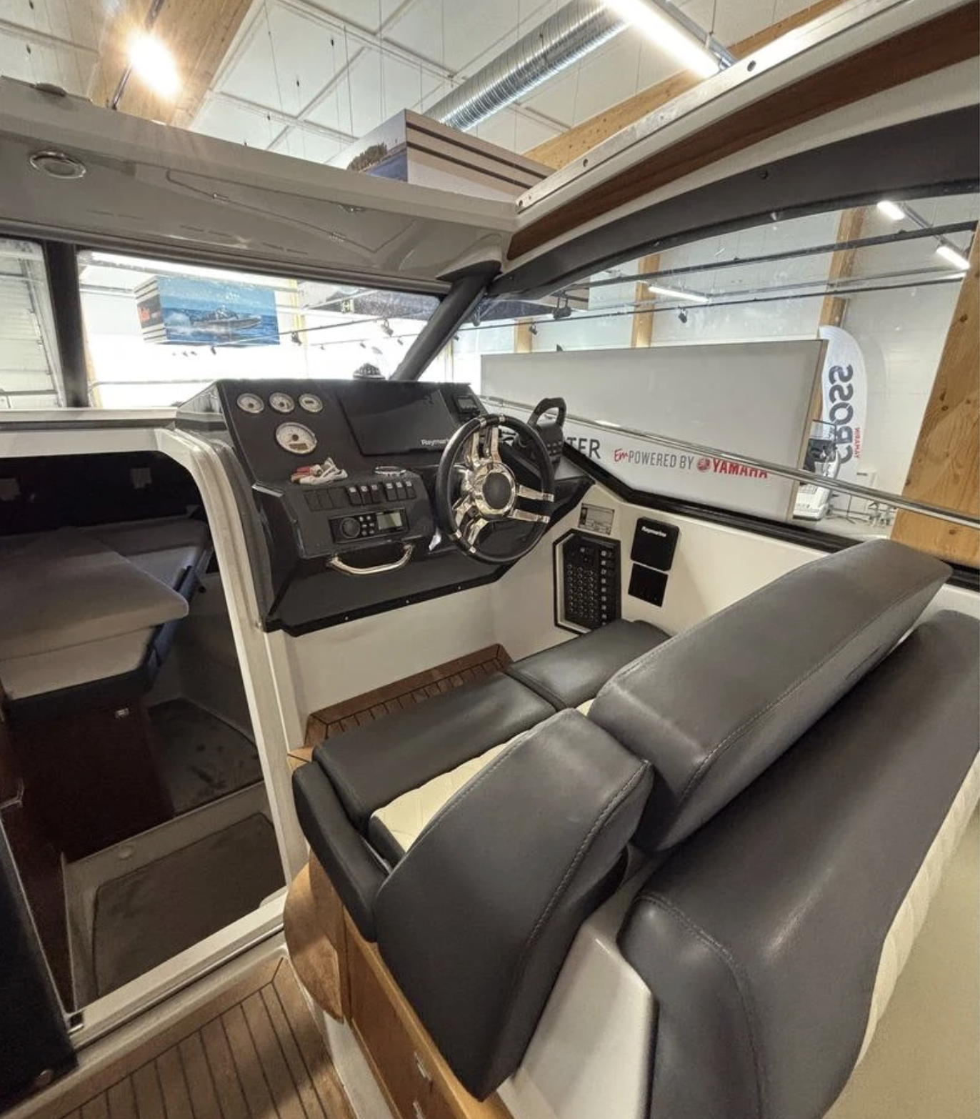 Grandezza 28 OC med Volvo Penta 270HK från 2020 / 9 347 kr/mån - Bild 6