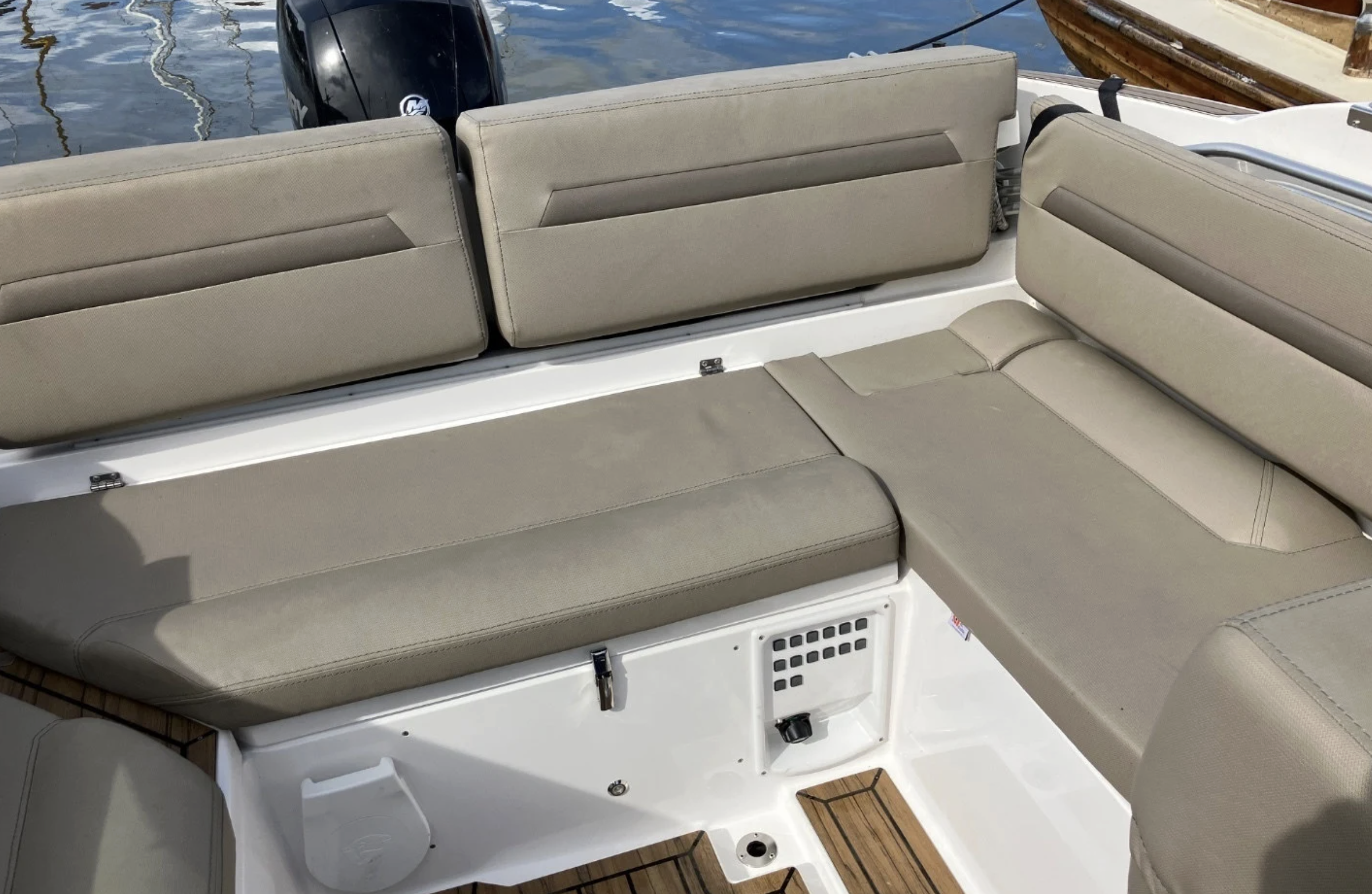 Flipper 650 DC med Mercury 150 hk från 2019 / 2 993 kr/mån - Bild 5