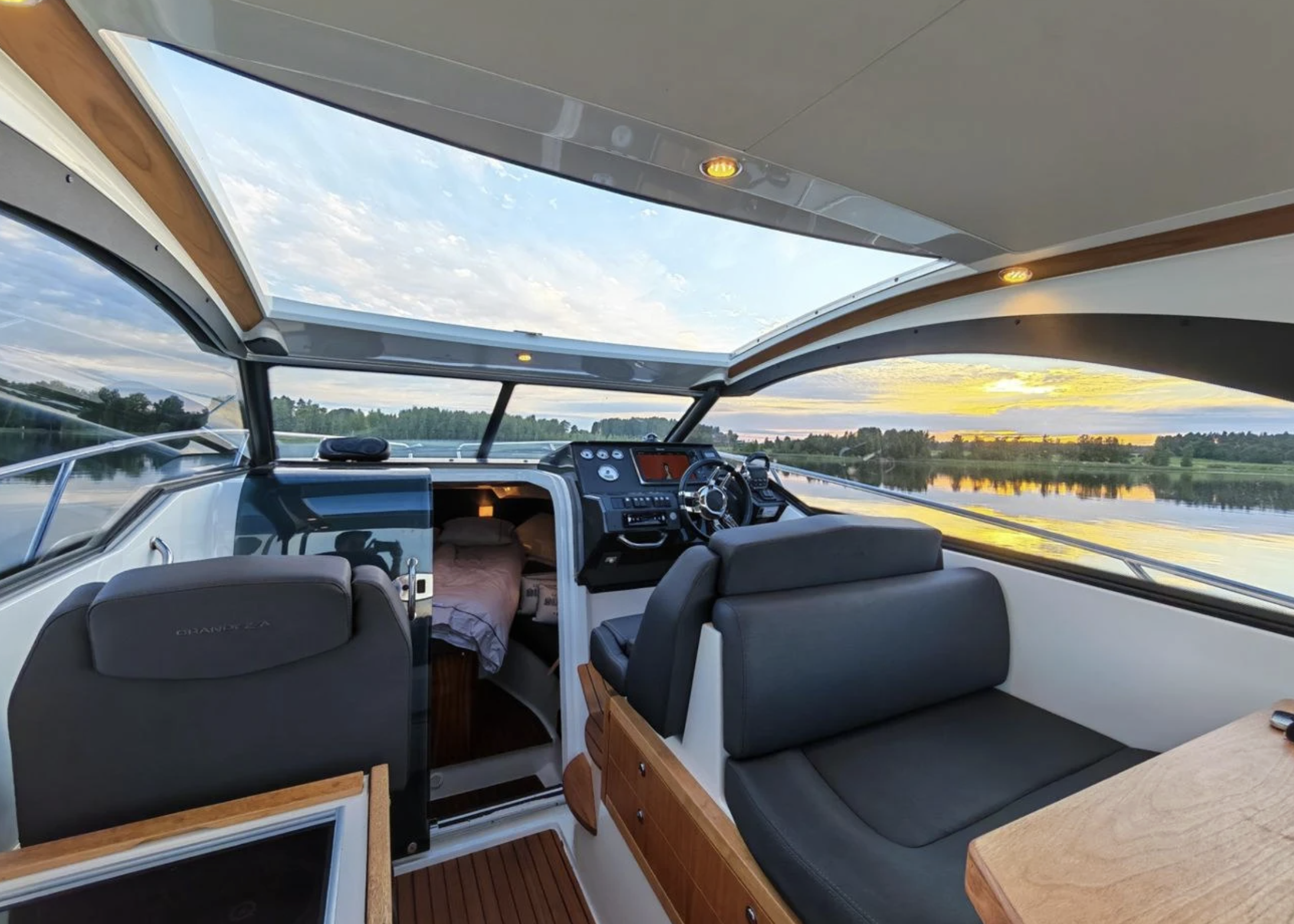 Grandezza 27 OC med Volvo Penta 260 HK från 2014 / 6 407 kr/mån - Bild 5