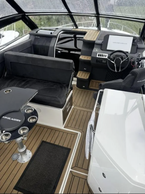 Askeladden C83 Cruiser med Mercury V10 Verado 350 HK från 2022 / 9 071 kr/mån - Bild 4