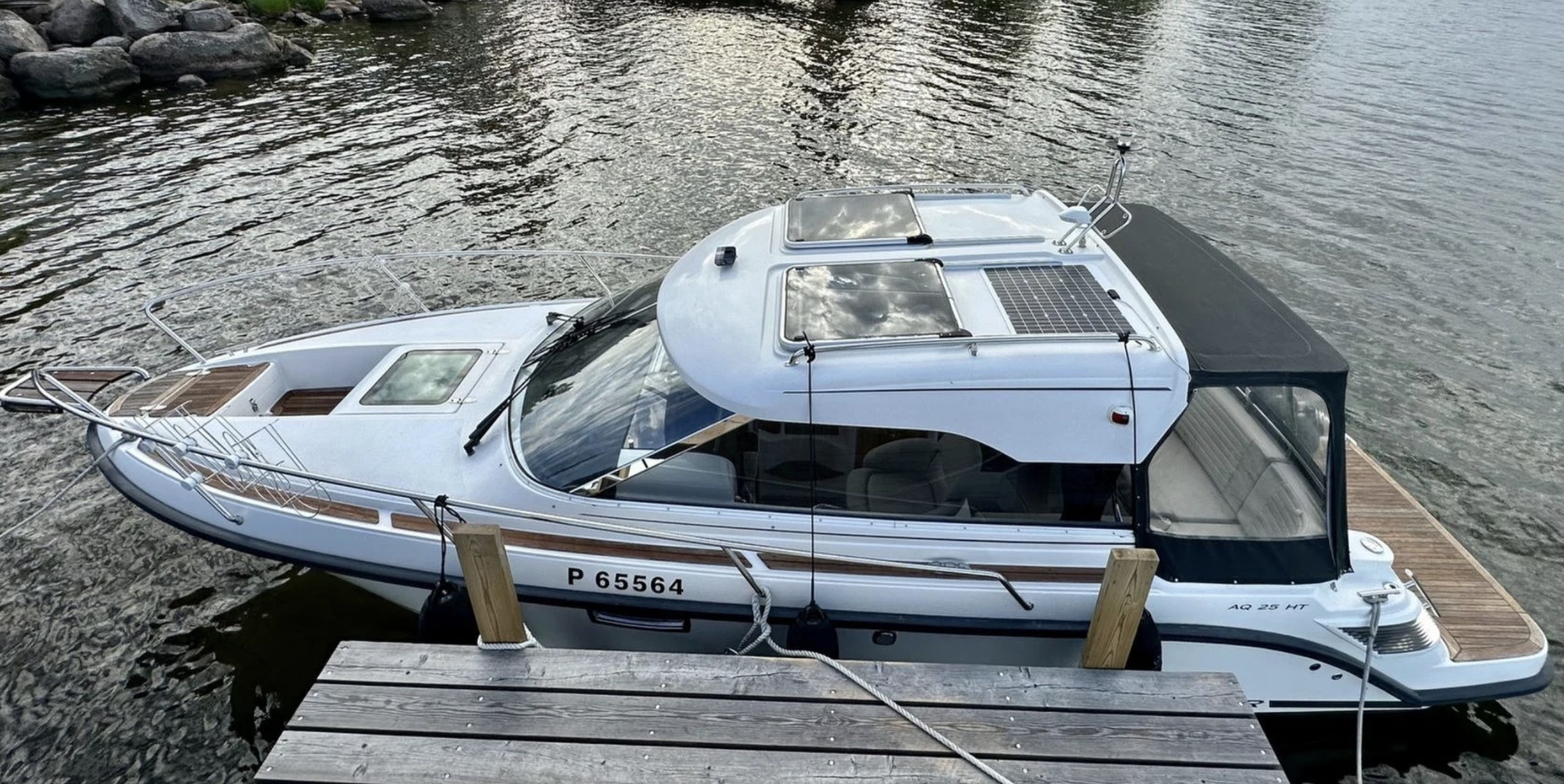 Aquador 25 HT med MerCruiser 250 HK från 2019 / 5 174 kr/mån - Bild 14