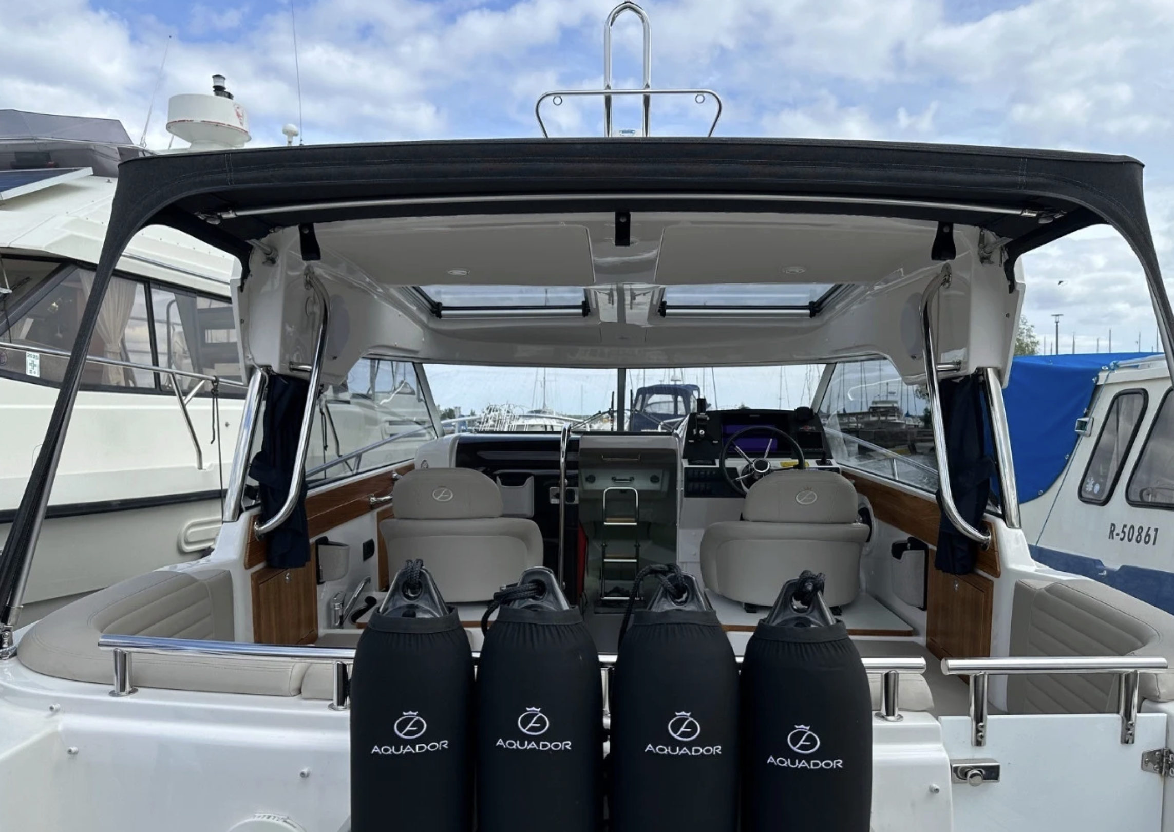 Aquador 25 HT med MerCruiser 250 HK från 2019 / 5 174 kr/mån - Bild 3