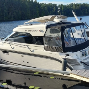 Aquador 25 HT med MerCruiser 250 HK från 2021 / 5 076 kr/mån