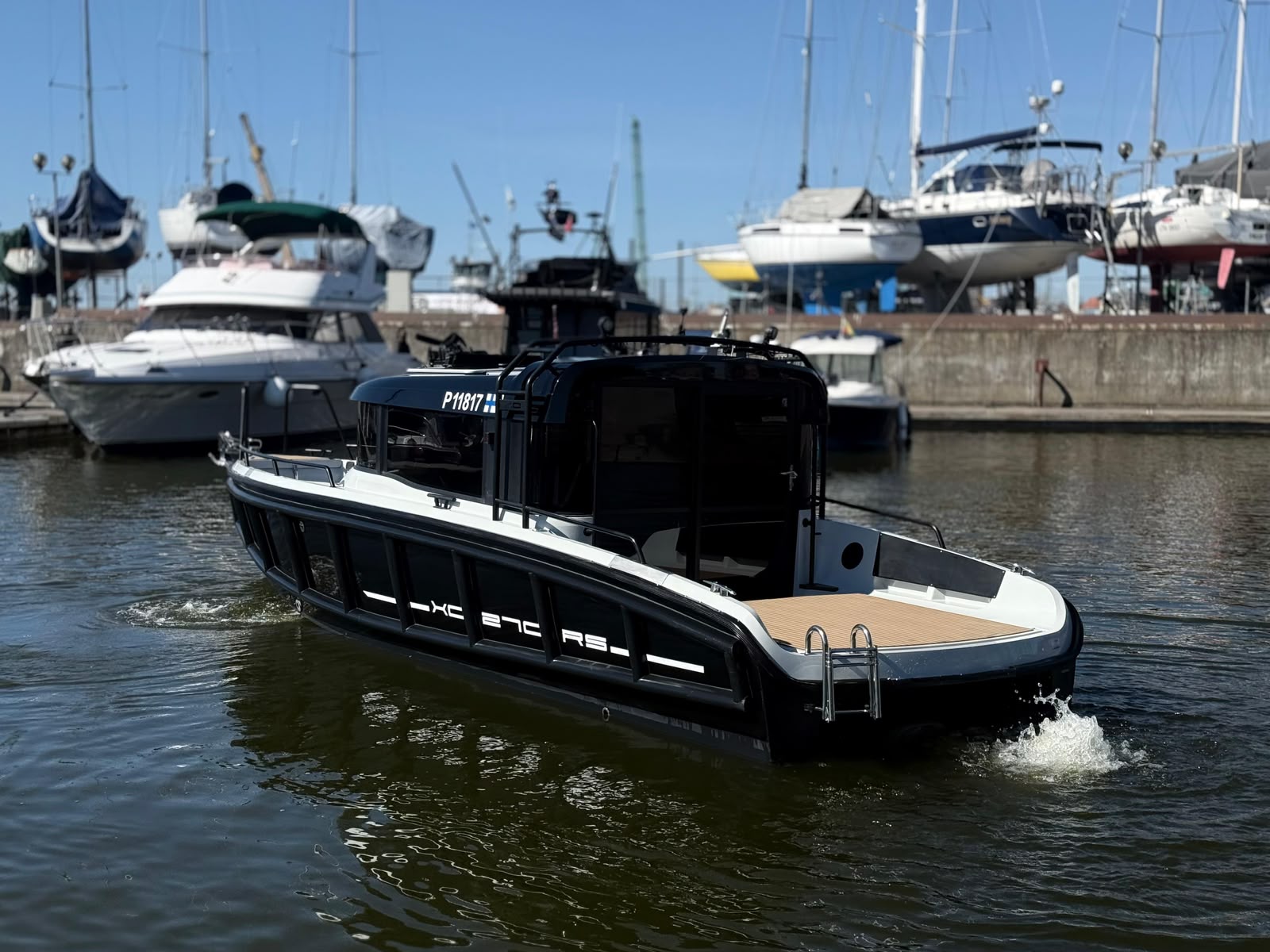 XO 270 RS Cabin med Volvo Penta 300 HK från 2015 / 5 986 kr/mån - Bild 7