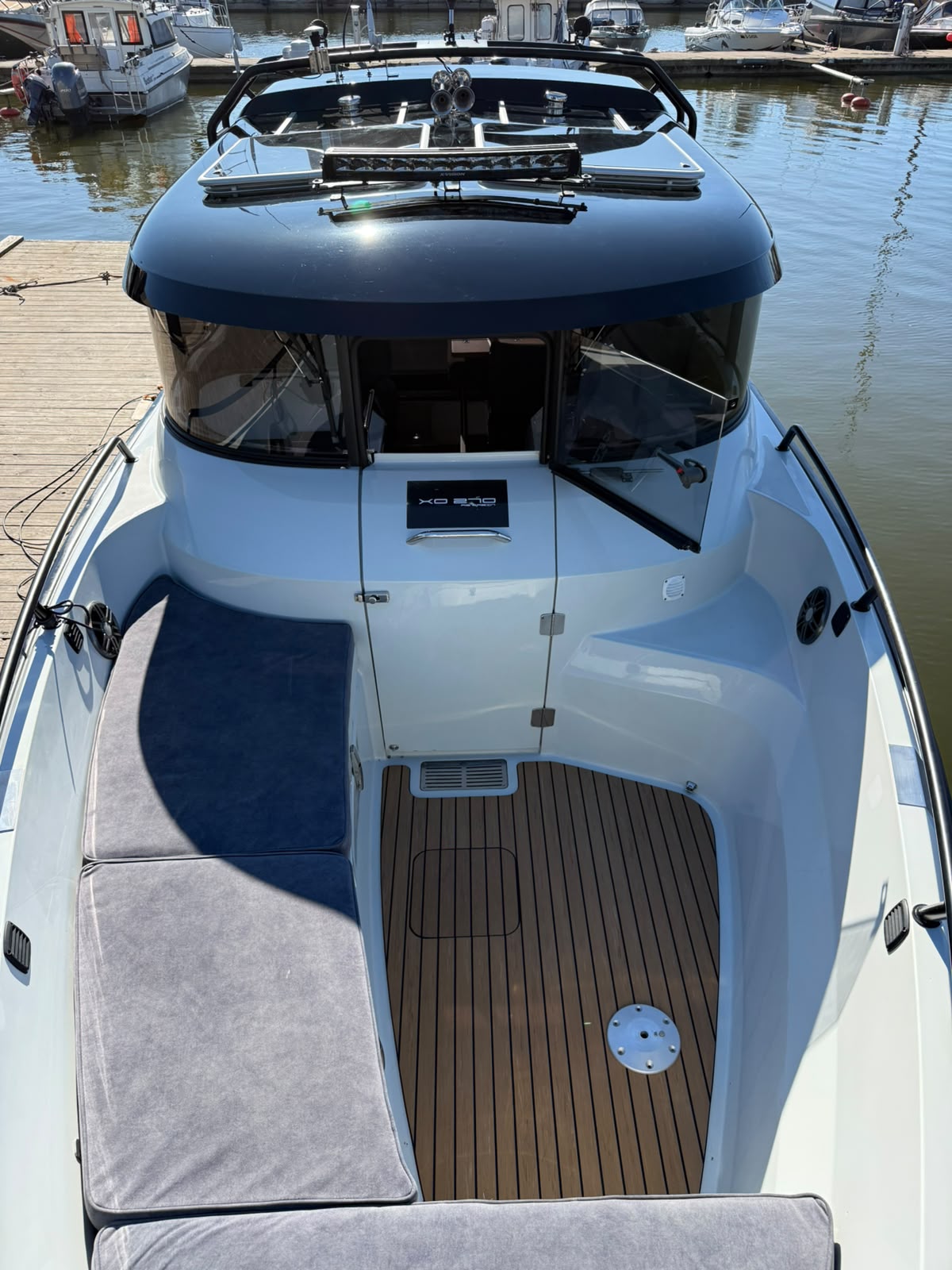 XO 270 RS Cabin med Volvo Penta 300 HK från 2015 / 5 986 kr/mån - Bild 6