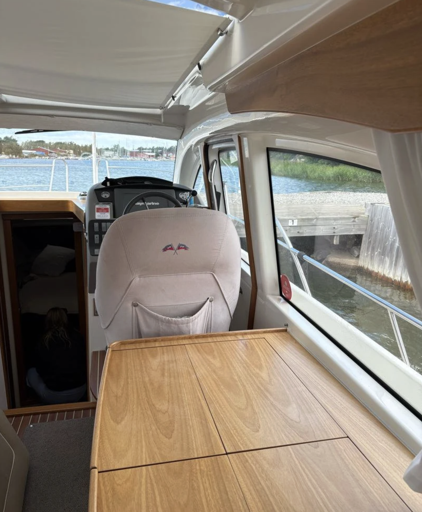 Nimbus 365 Coupe med Volvo Penta 370hk från 2010 / 12 820kr/mån - Bild 5