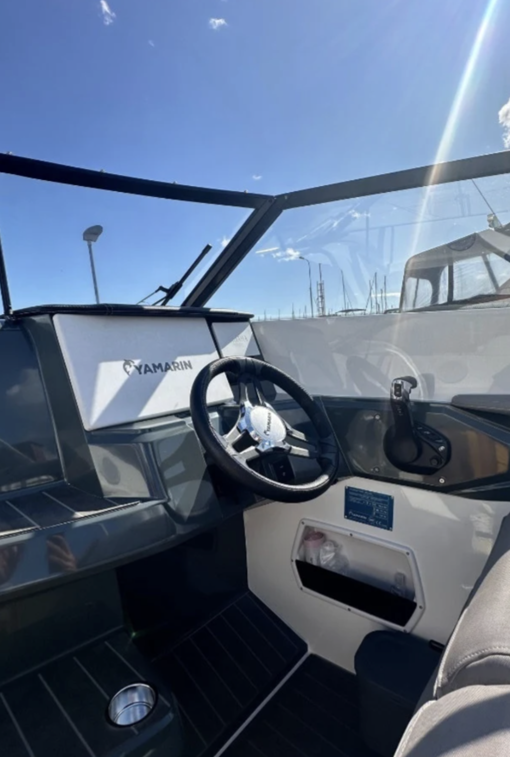 Yamarin 67 DC med Yamaha 250 från 2022 / 5 079 kr/mån - Bild 13