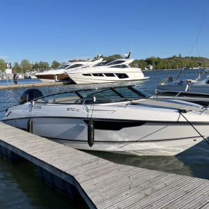 Flipper 670 DC med Mercury 300 hk från 2017 / 3 403 kr/mån
