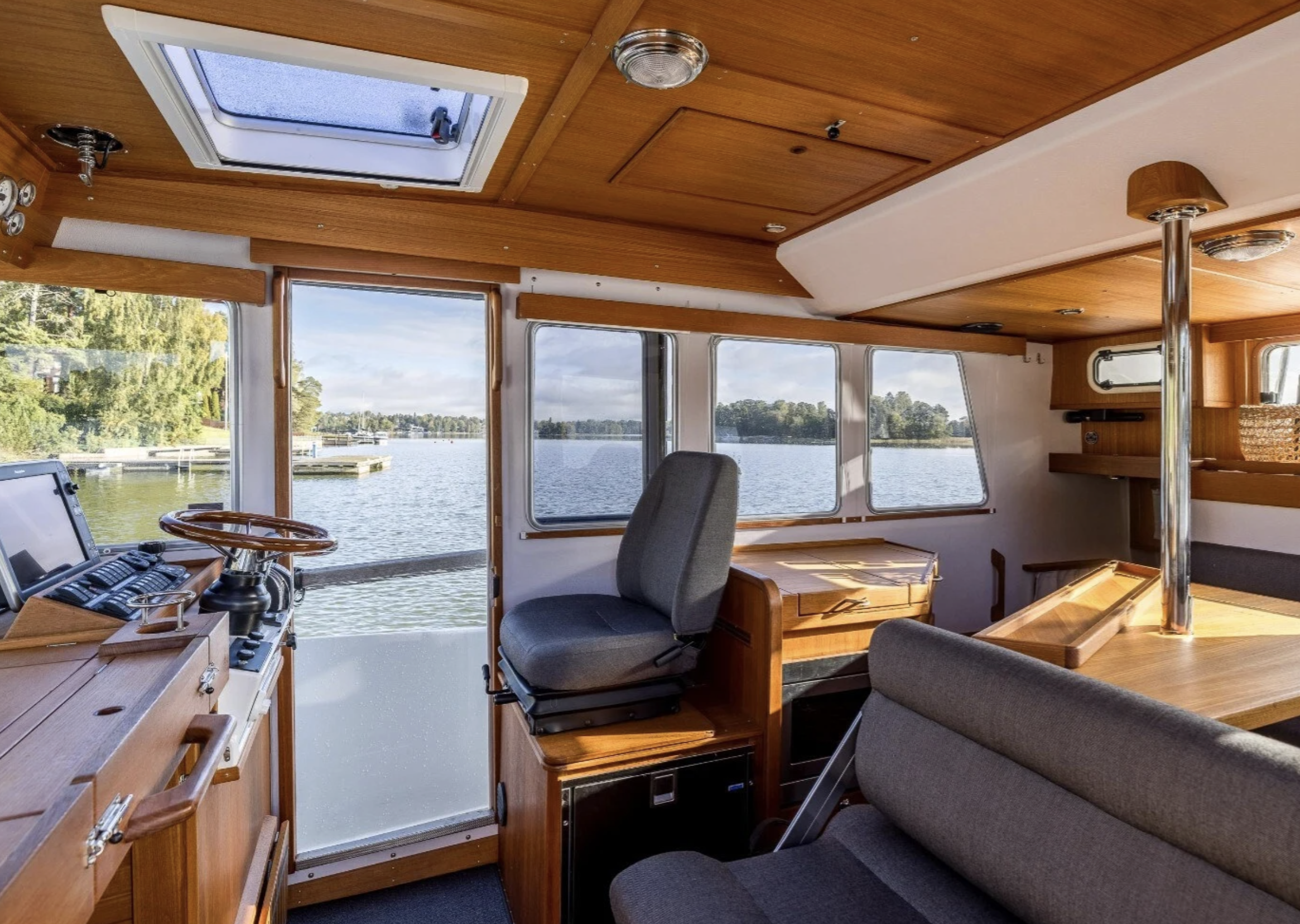 Targa 37 HighFly CFC med MerCruiser 2 x 370 HK från 2016 - Bild 10