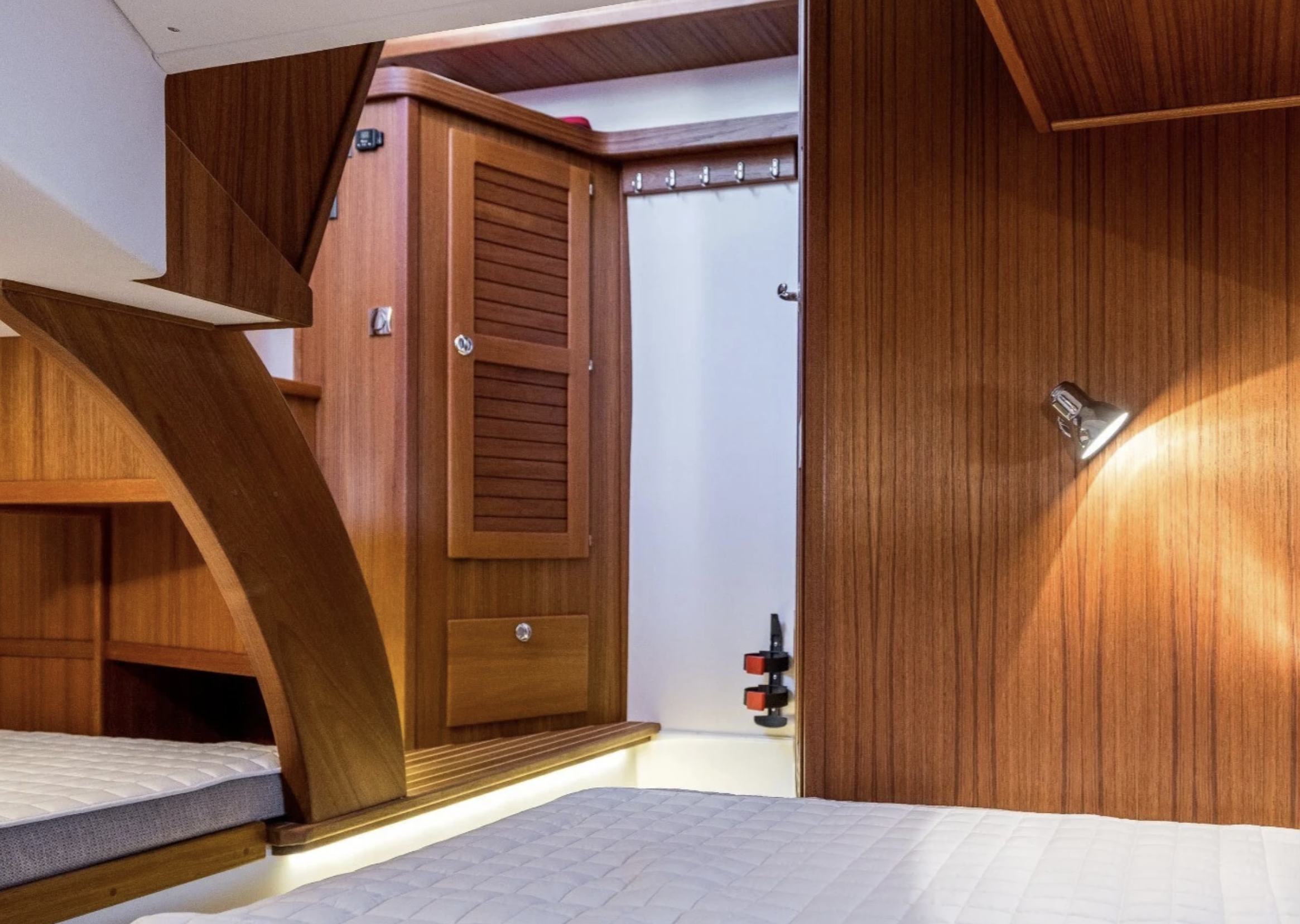 Targa 37 HighFly CFC med MerCruiser 2 x 370 HK från 2016 - Bild 15
