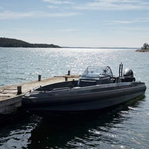 Iron 827 med Mercury 300hk från 2021 / Fullservad 2026!